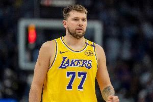 参加训练的球员中谁给你留下了深刻的印象？雷迪克：卢卡！