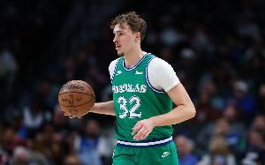  难有起色！弗拉格半场6中2仅拿4分2板1段 正负值-12