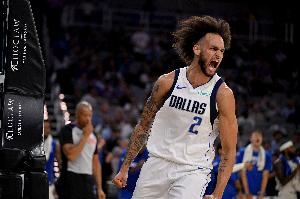  莱夫利谈哈里森被解雇：这我无法控制 我只想赢球带给球队能量