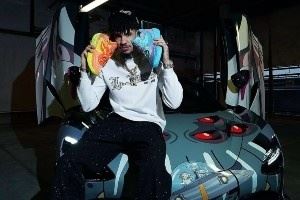  为宣传新鞋 拉梅洛·鲍尔特地将座驾迈凯伦超跑换上了定制车衣